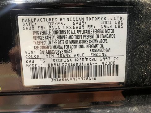 Used 2025 Nissan Sentra SV FWD image 23
