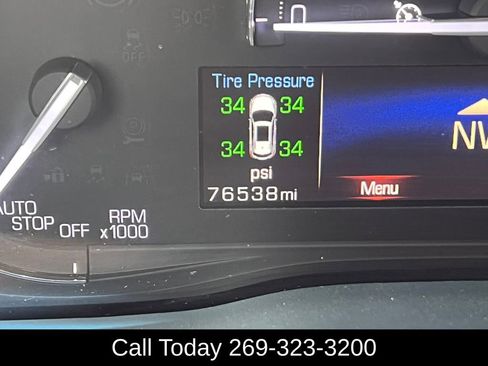 Used 2017 Cadillac XT5 Premium Luxury AWD/4WD image 7