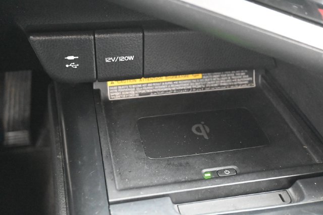 Used 2019 Toyota Camry XSE FWD image 24
