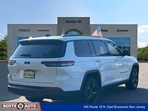 Used 2023 Jeep Grand Cherokee L Laredo AWD/4WD image 6