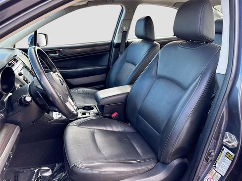 Used 2017 Subaru Legacy 3.6R Limited image 24