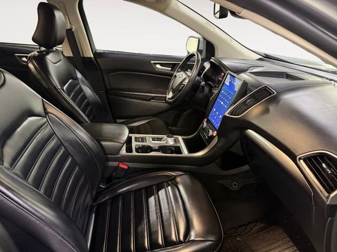 Used 2024 Ford Edge SEL image 19
