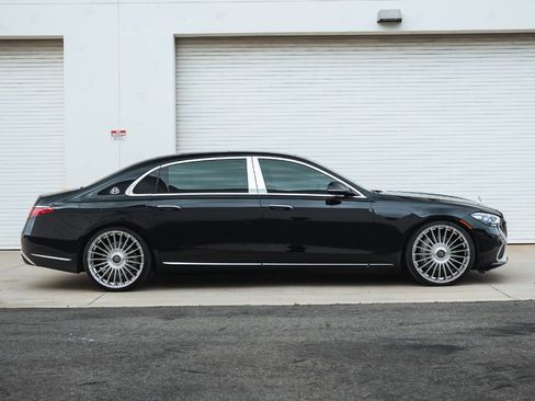 Used 2023 Mercedes-Benz Maybach S 580 4MATIC image 12