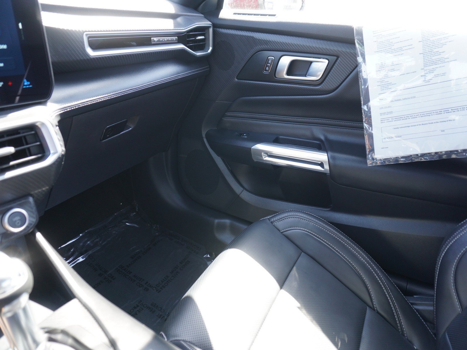 Used 2025 Ford Mustang Premium RWD image 15