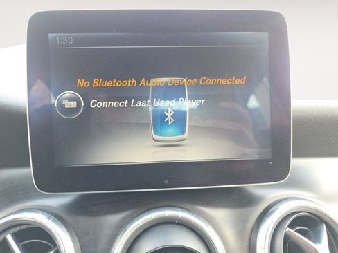 Used 2017 Mercedes-Benz CLA 250 image 24