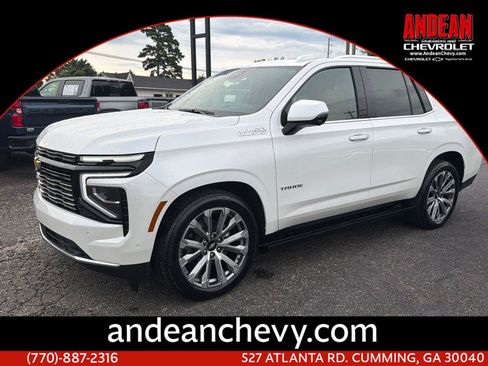 Used 2025 Chevrolet Tahoe High Country AWD/4WD image 1