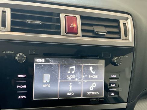 Used 2016 Subaru Outback 2.5i Premium image 16