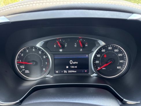 Used 2025 Chevrolet Blazer LT FWD image 21