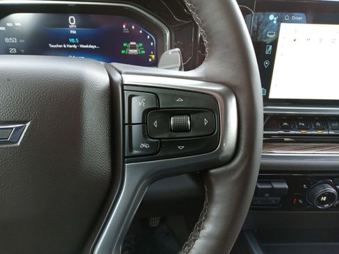 Used 2024 Chevrolet Silverado 1500 RST image 22