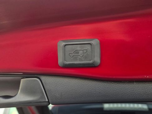 Used 2023 Toyota RAV4 XLE Premium image 24