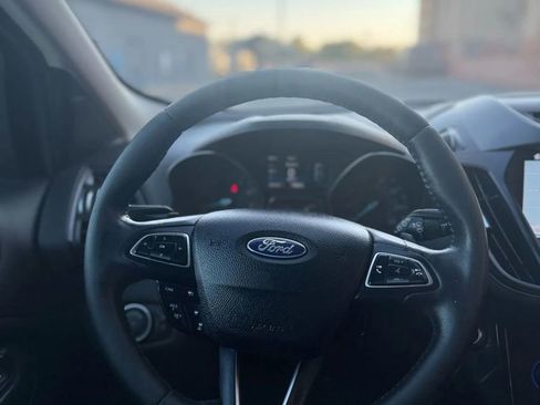Used 2017 Ford Escape Titanium image 23