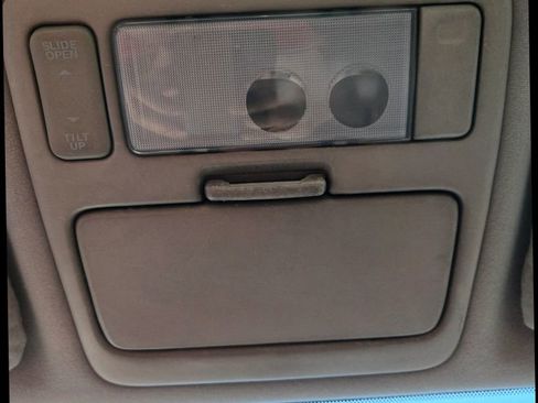 Used 1998 Toyota Camry XLE image 19