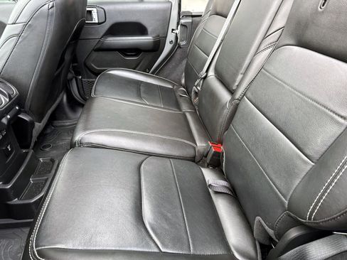 Used 2023 Jeep Wrangler Unlimited Sahara w/ Cold Weather Group image 7