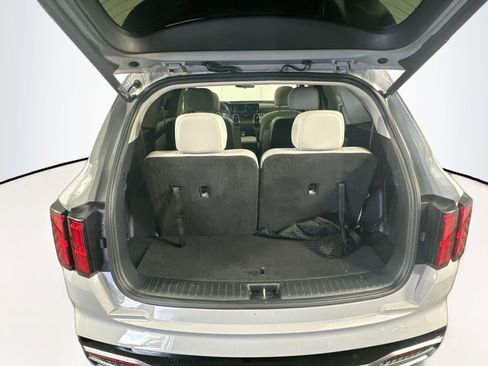 Used 2022 Kia Sorento SX FWD image 30