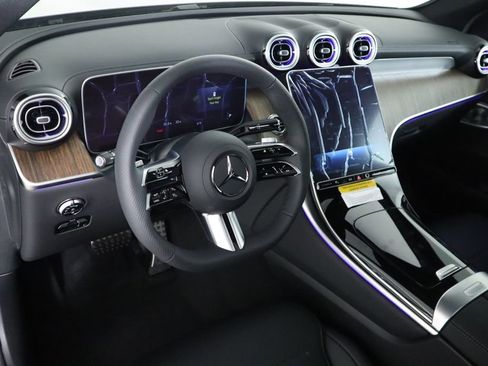 Certified 2025 Mercedes-Benz GLC 300 GLC 300 image 9