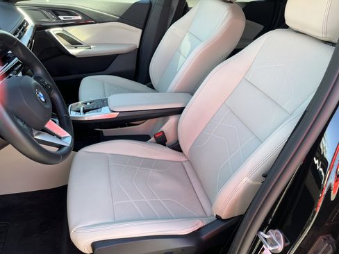 Used 2025 BMW X1 xDrive28i w/ Convenience Package image 12