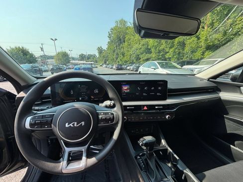 Used 2025 Kia K5 LXS FWD image 29