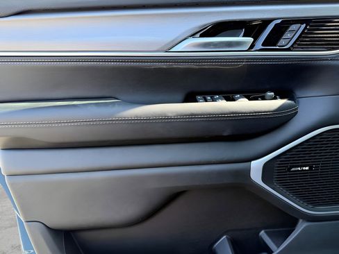 New 2026 Jeep Grand Wagoneer Limited image 18