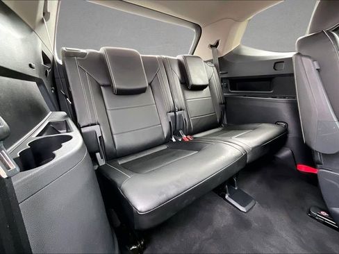 Used 2023 Volkswagen Atlas SE image 26