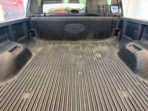 Used 2016 Ford F250 XLT w/ XLT Premium Package AWD/4WD image 7
