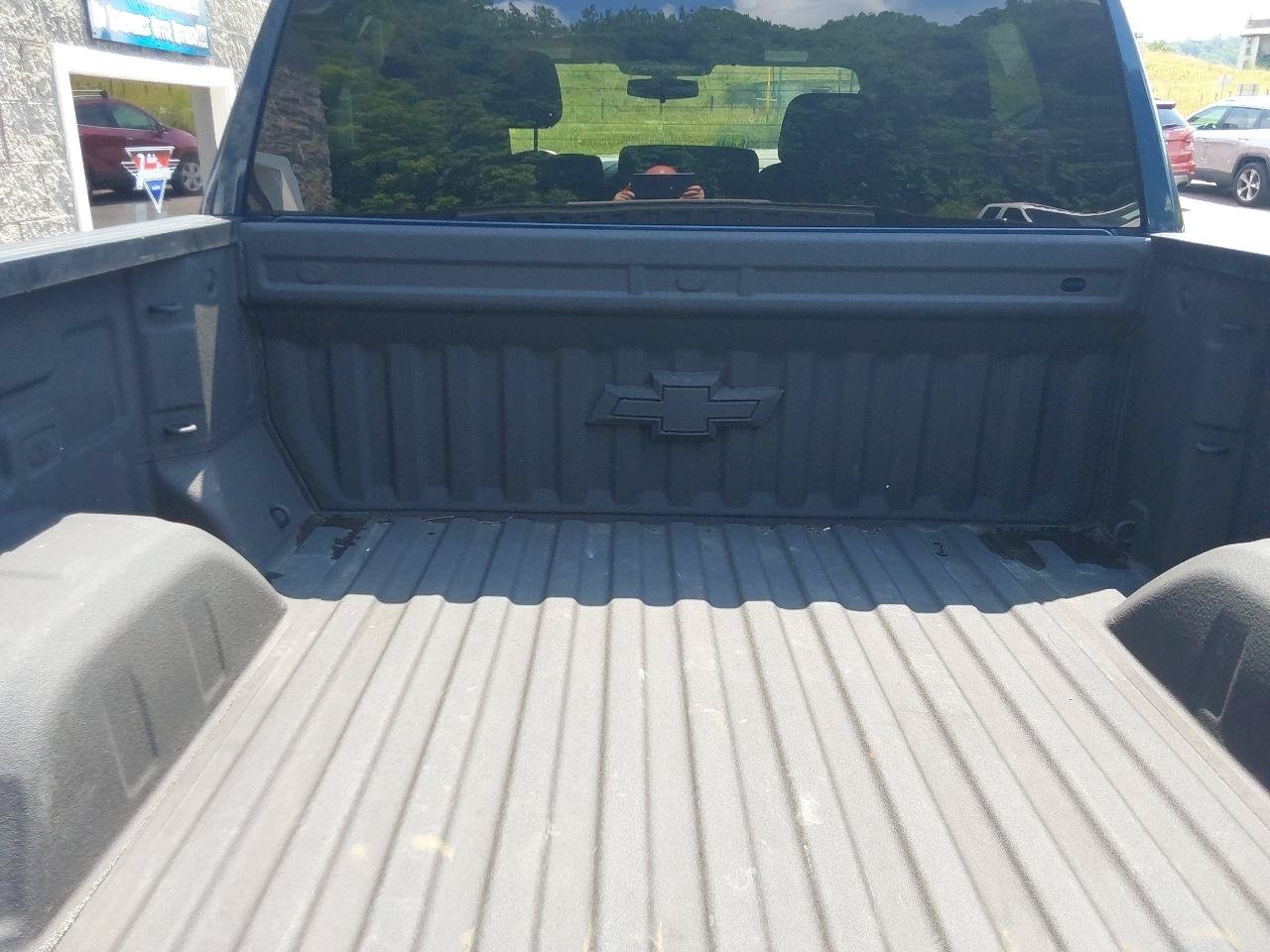 Used 2021 Chevrolet Silverado 1500 RST AWD/4WD image 10