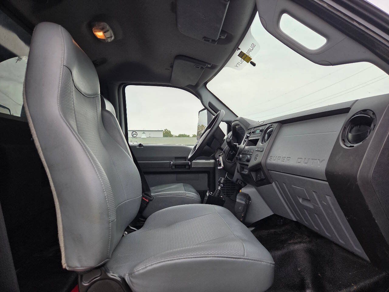 Used 2021 Ford F750 2WD Regular Cab Super Duty image 12