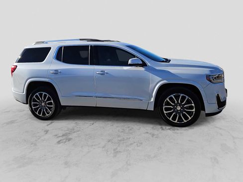 Used 2020 GMC Acadia Denali w/ Technology Package image 9