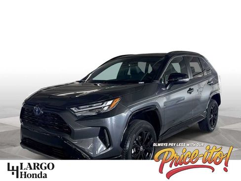 Used 2023 Toyota RAV4 XSE AWD/4WD image 1