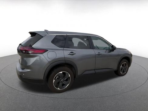 Used 2025 Nissan Rogue SV image 15