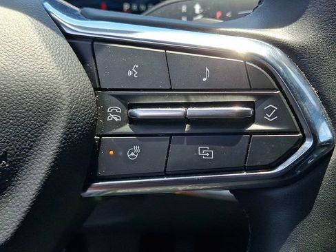 Used 2025 Chevrolet Equinox LT FWD image 17