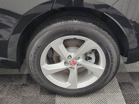 Used 2023 Jaguar F-PACE S image 10