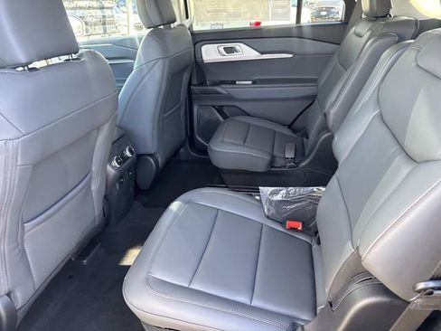 New 2026 Ford Explorer Active w/ Active Comfort Package image 24