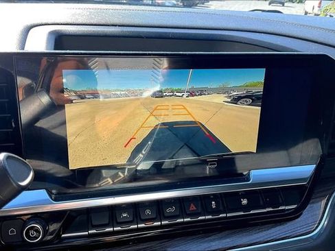 Used 2023 Chevrolet Silverado 1500 LT image 13