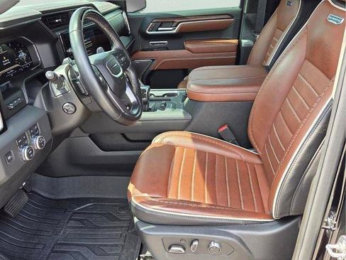 Certified 2025 GMC Sierra 1500 Denali Ultimate AWD/4WD image 10