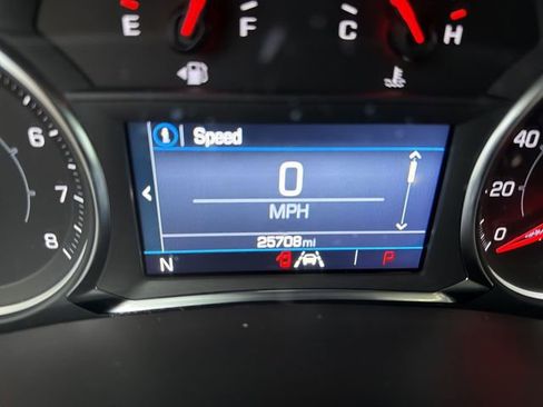 Used 2023 GMC Terrain SLE w/ Driver Convenience Package image 17