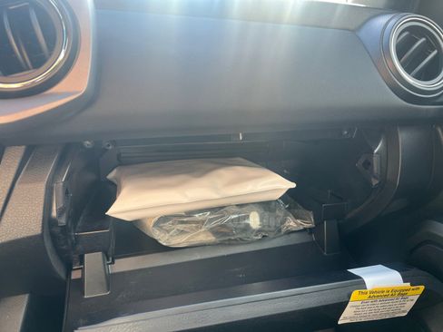 Used 2023 Toyota Tacoma 2WD Double Cab image 21