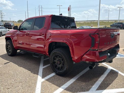 Used 2026 Toyota Tacoma SR5 AWD/4WD image 6