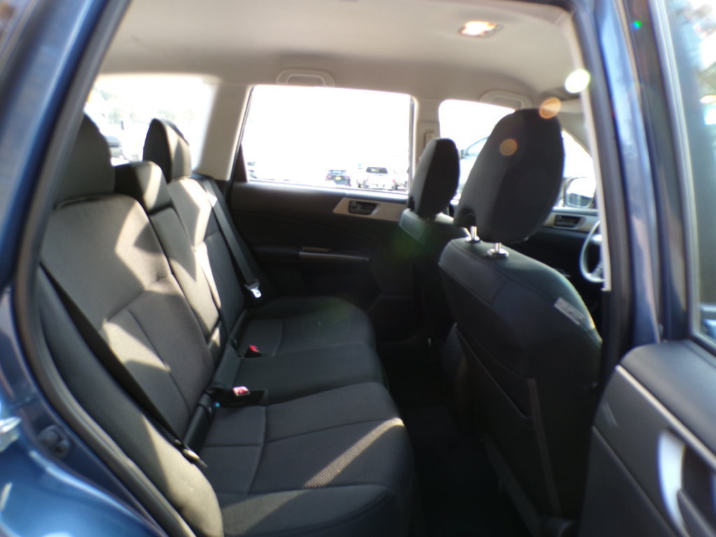 Used 2012 Subaru Forester 2.5X w/ Alloy Wheel Pkg AWD/4WD image 19