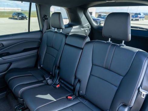 Used 2024 Honda Passport TrailSport image 16