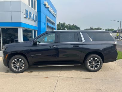 New 2025 Chevrolet Suburban LT w/ Comfort Package