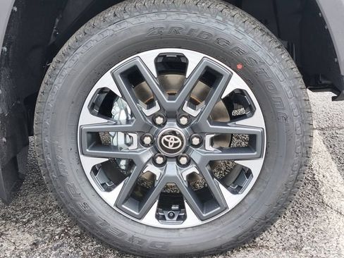 New 2026 Toyota Tundra Limited AWD/4WD image 8