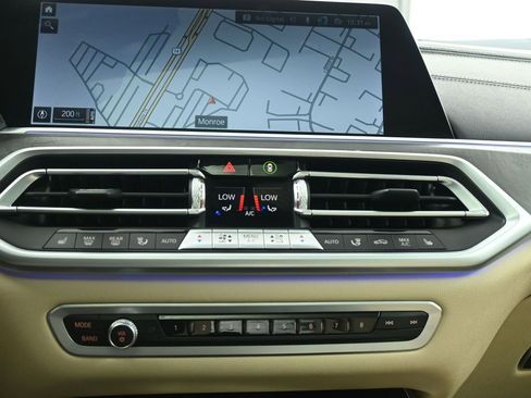 Used 2021 BMW X5 sDrive40i w/ Convenience Package image 17