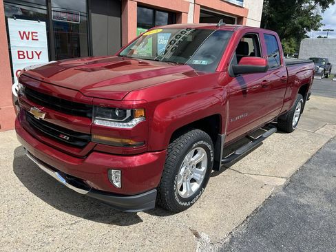 Used 2018 Chevrolet Silverado 1500 LT w/ All Star Edition AWD/4WD image 2