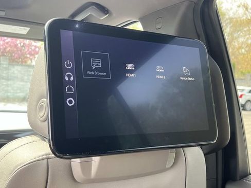 New 2026 GMC Yukon Elevation AWD/4WD image 13