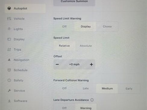 Used 2015 Tesla Model S 70D image 12