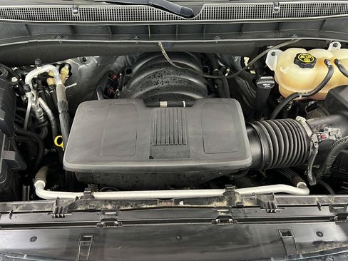 Used 2022 Chevrolet Tahoe RST w/ Luxury Package AWD/4WD image 25