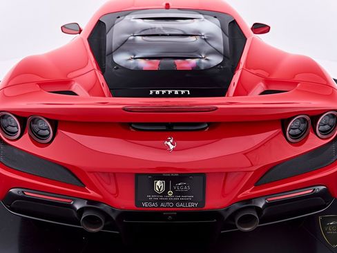Used 2022 Ferrari F8 Tributo RWD image 26