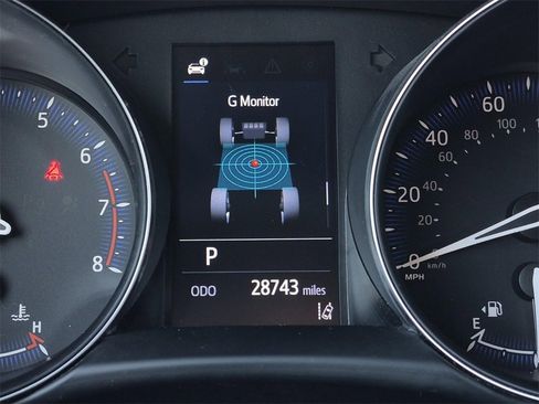 Used 2022 Toyota C-HR XLE image 15