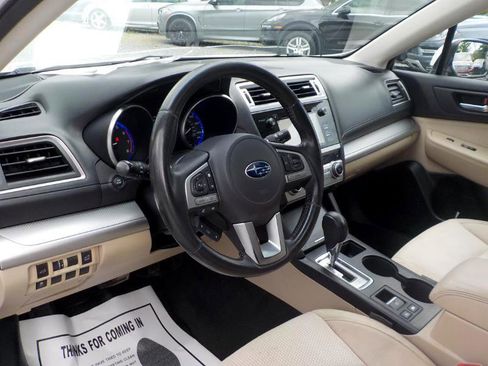 Used 2016 Subaru Outback 2.5i Premium image 10