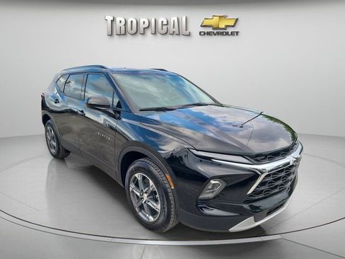 New 2026 Chevrolet Blazer LT w/ Convenience Package FWD image 7